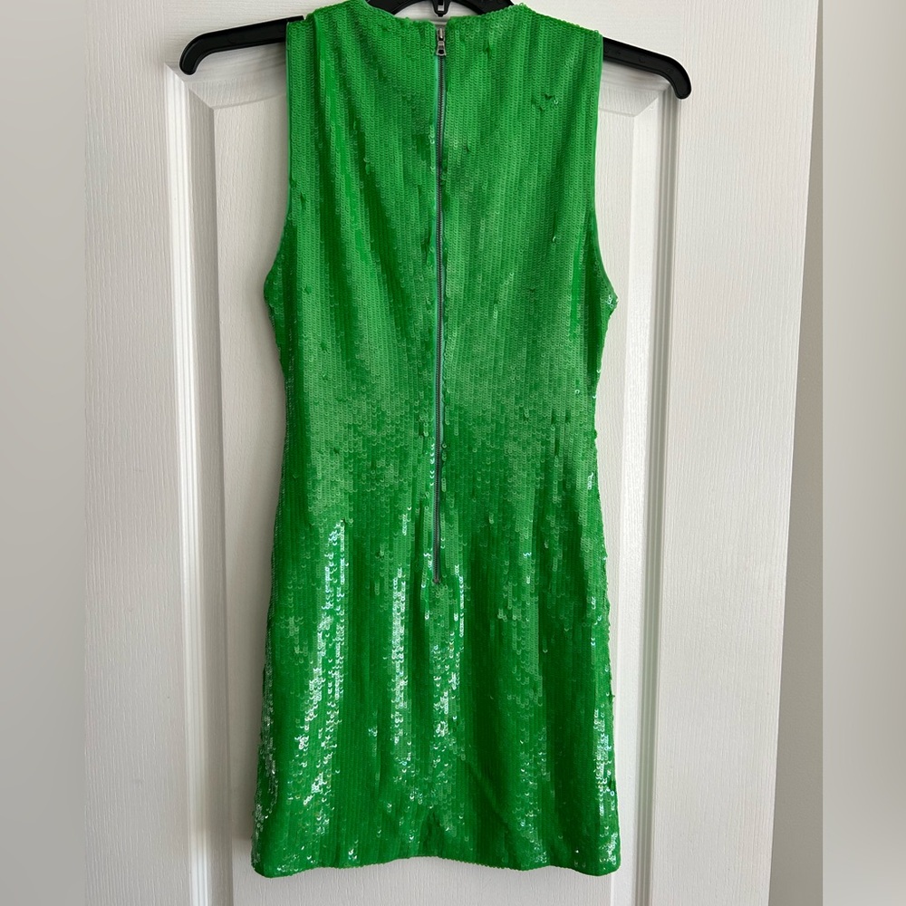 Alice + Olivia Emerald Green Sequin Sleeveless Shift Dress - Picture 3 of 3